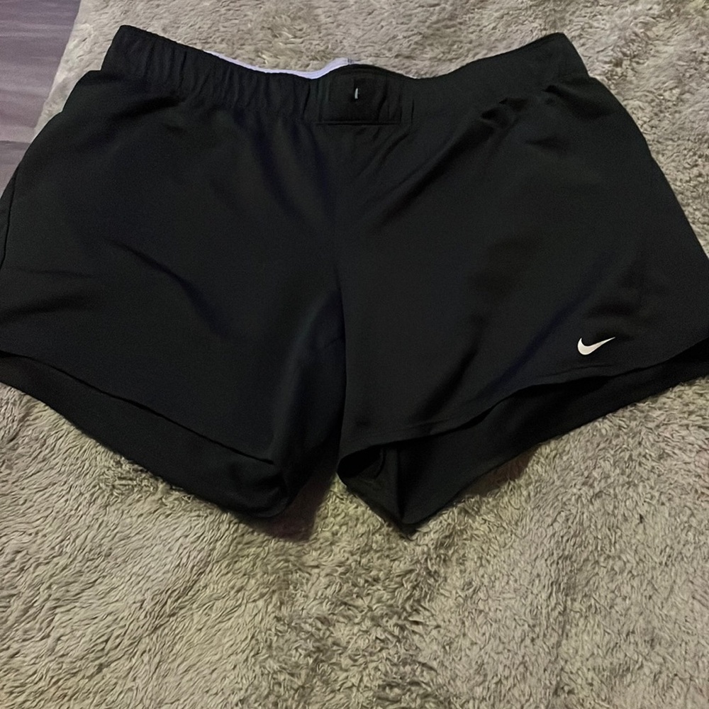 Nike shorts size large black white purple comfortable in great shape